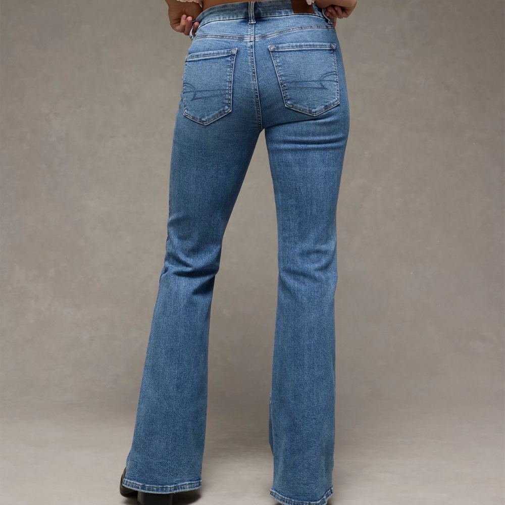 American Eagle Outfitters Blue Flare & Wide Leg Jeans.